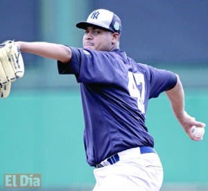 Dominicano Iván Nova se la pone difícil a mánager Joe Girardi