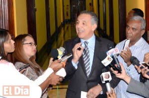 Peralta aclara que el próximo lunes es día laborable