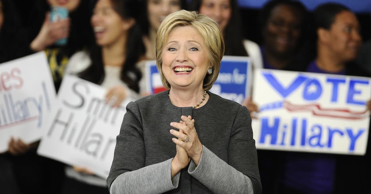 Hillary Clinton batalla por atraer al votante joven de Obama y Sanders