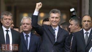 Presidente argentino Mauricio Macri pide apoyo para pago de deuda