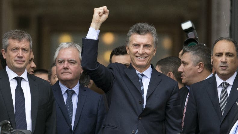 Presidente argentino Mauricio Macri pide apoyo para pago de deuda