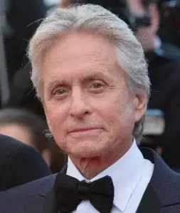 Salud de Michael Douglas es delicada