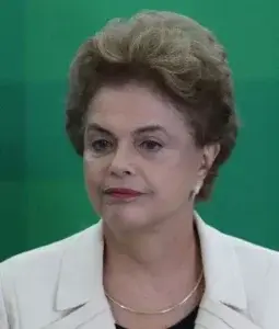 Rousseff viaja a Nueva York para denunciar ante la ONU que sufre un “golpe»