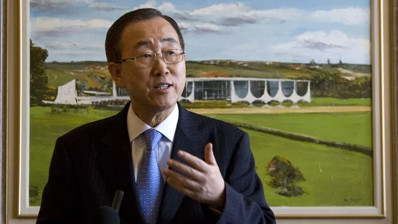 Ban Ki-moon pide una “rápida” actuación para acabar con el sida en 2030