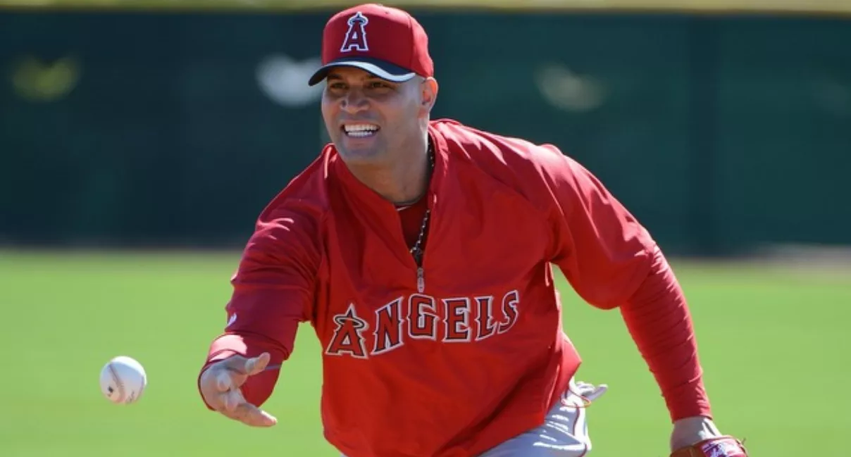 Pujols acepta que su futuro está como designado en GL