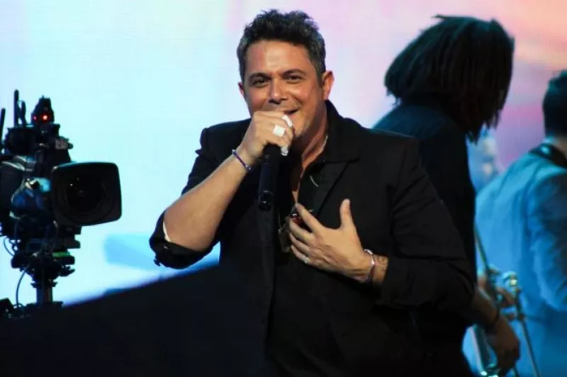 Alejandro Sanz dice que no tiene ventaja sobre otros coaches