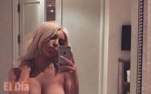 Kim Kardashian posa completamente desnuda para lucir su escultural figura