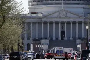 Detienen a autor de tiroteo cerca a Capitolio de EEUU, que dejó agente herido