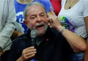 Lula tiene de plazo hasta martes para presentar último recurso contra prisión