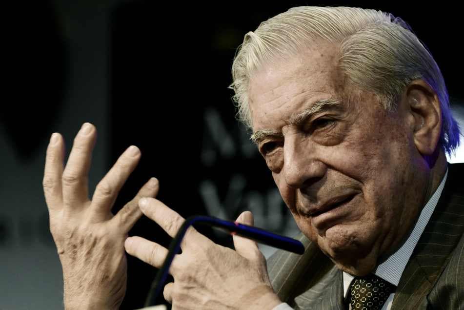 Vargas Llosa: «La pornografía es un erotismo mal escrito»