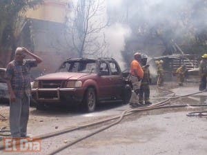 Tres personas heridas por explosión en envasadora fueron trasladadas al Darío Contreras