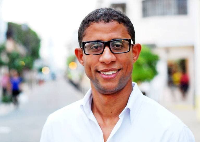Candidatos electorales gays desafían a la política tradicional dominicana