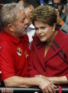 Dice que Rousseff y Lula son víctimas de “un aquelarre»