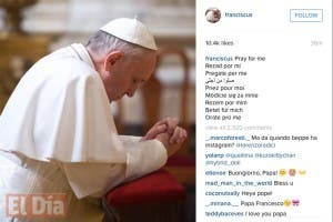 El papa abre su cuenta oficial en Instagram con una fotografía y un mensaje- “Rezad por mí»