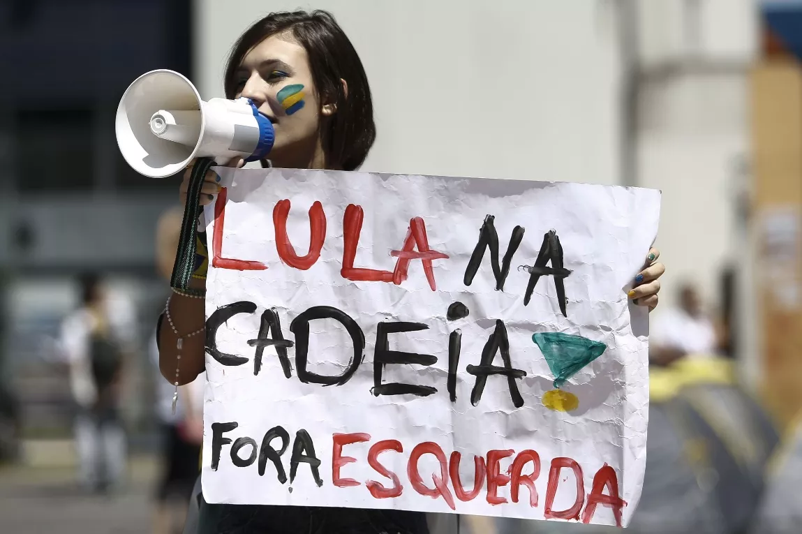 Manifestantes antigubernamentales vuelven a la calle en Sao Paulo