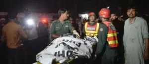 Al menos 63 muertos y 290 heridos en atentado suicida en parque en Pakistán