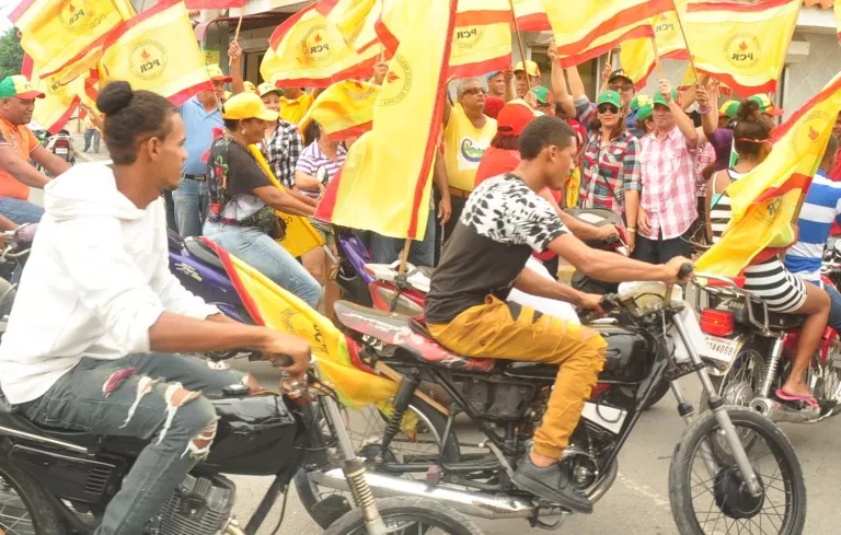 PCR realiza caravana en Cabrera