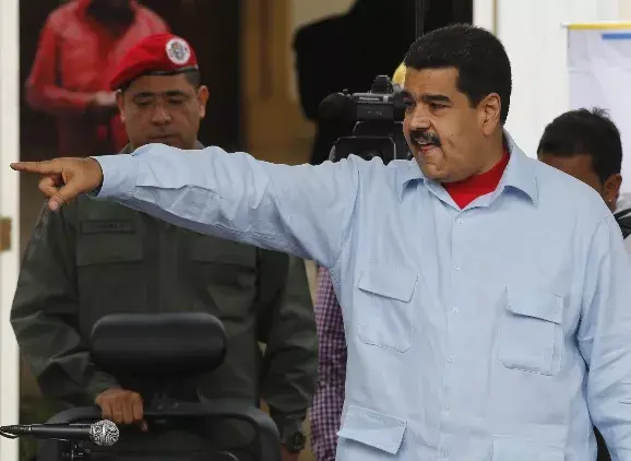 Presidente Nicolás Maduro acorta semana laboral