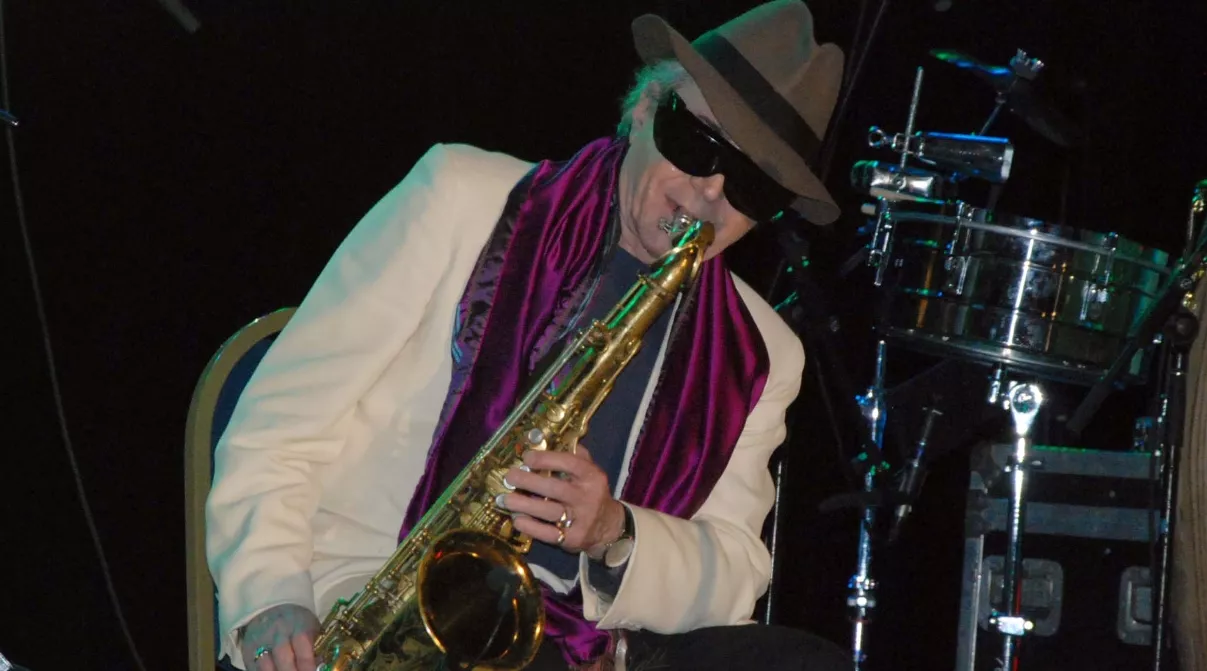 CONCIERTO GATO BARBIERI.  EL NACIONAL JOSELITO PEÑA.  05-11-2010.