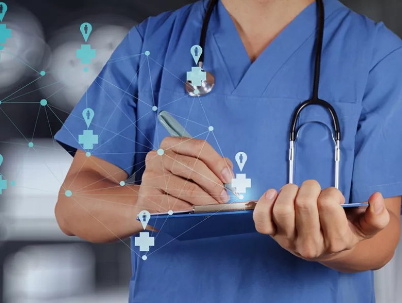 Medical Doctor working  with note board as medical network conce