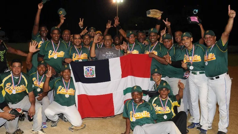 Ejército gana corona torneo softbol oficiales