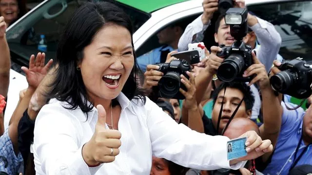 Keiko ganó comicios pero tendrá que disputar segunda vuelta, según sondeos