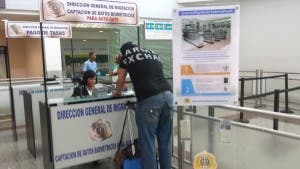 Migración inicia proceso registro pasajeros dominicanos con nuevos equipos