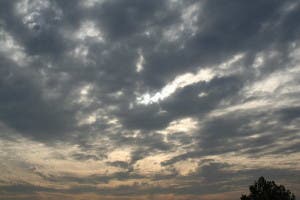 Meteorología: “Cielo nublado y débiles lluvias este domingo”