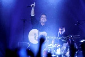 Alejandro Sanz deja un dulce aroma a “Sirope” en Bogotá