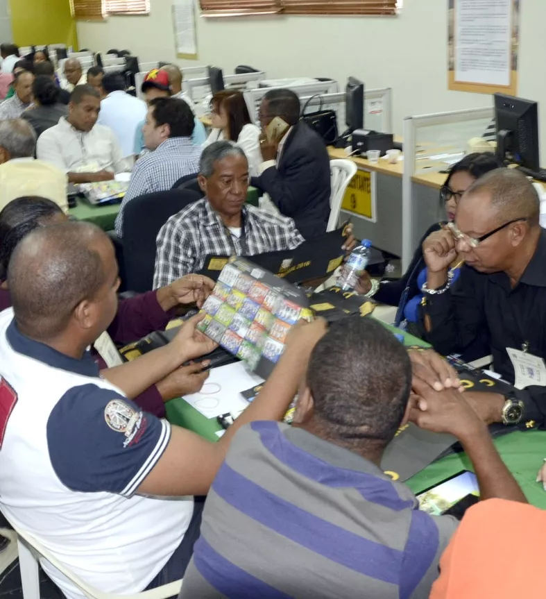 12_Nacionales_25_01,p01