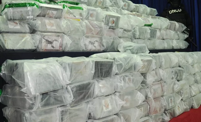 14 NACIONALES 17-01,p01