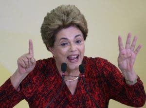 Rousseff quema los últimos cartuchos de su defensa e insiste en el “golpe»