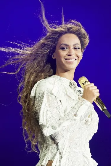 Beyoncé estrena disco y gira