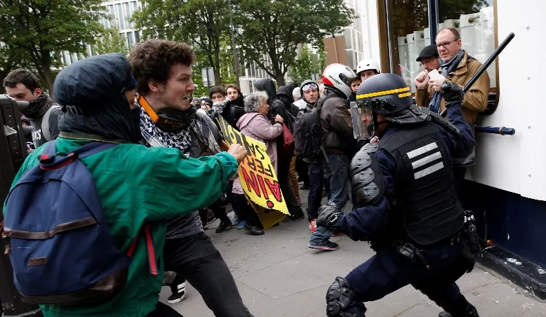 Huelga vuelve a calles de París