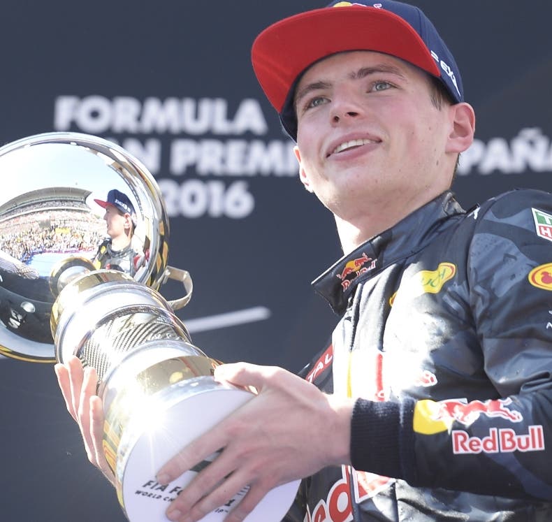 Verstappen, de 18 años de edad, gana el GP de España
