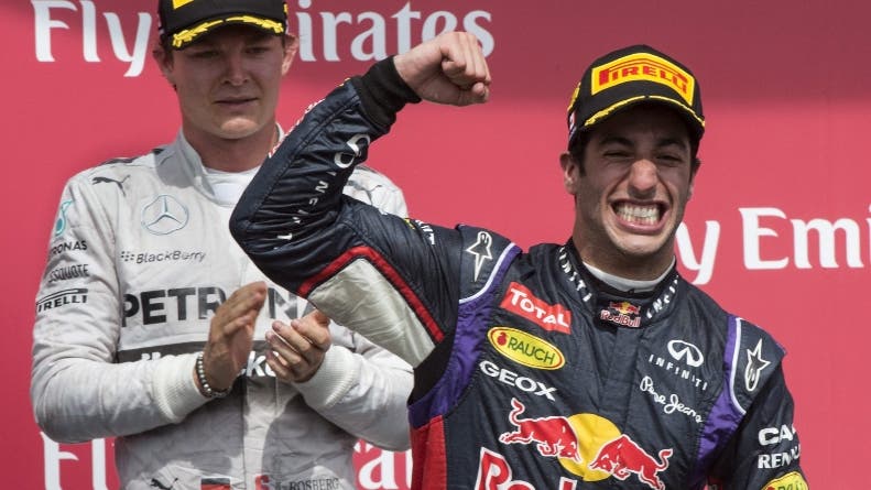 Piloto australiano Daniel Ricciardo domina ensayos F1