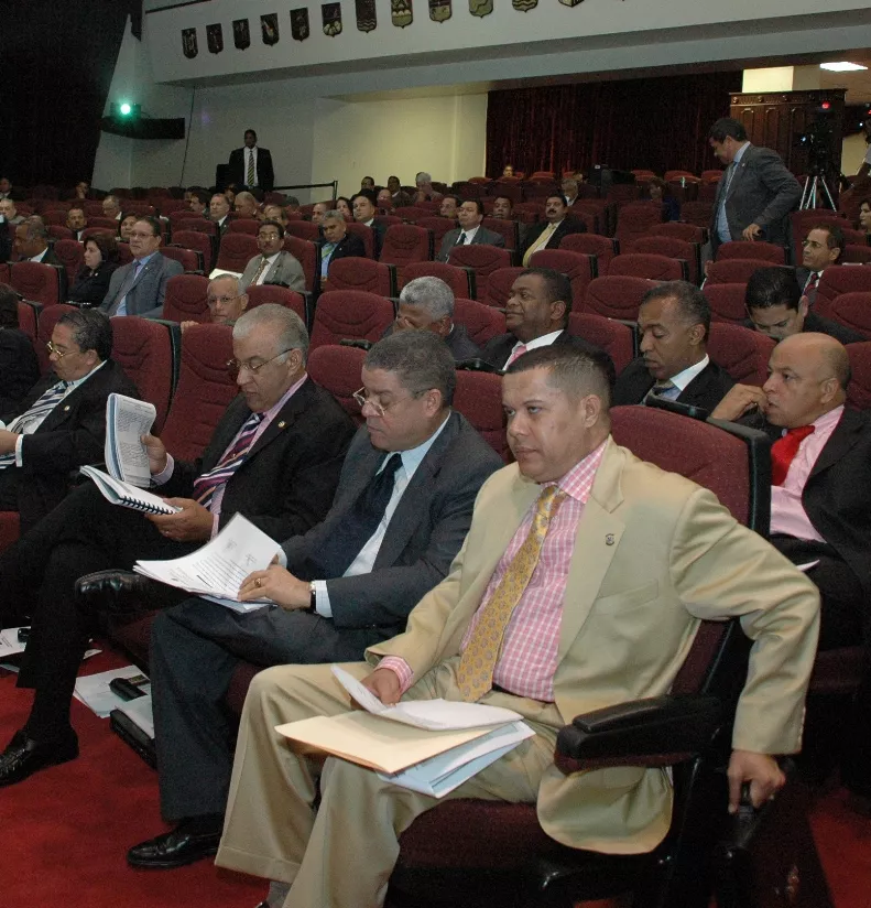 El país. Asamblea del congreso nacional. Hoy. Manelik Balcacer 2-06-09