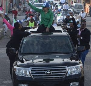 Candidata presidencial del PUN recorre sectores de San Pedro de Macorís