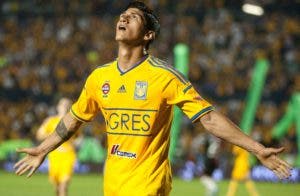 Secuestran a futbolista Alan Pulido en norte de México