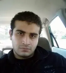 Omar Mateen declaró su lealtad al Estado Islámico antes de la matanza en Orlando