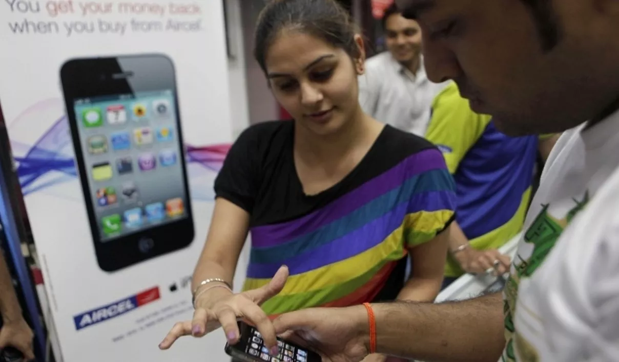 Apple debe abrir   plantas para  que India apruebe las tiendas