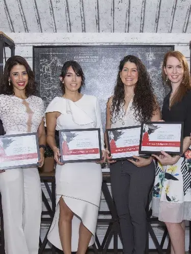 Elizabeth Arden reconoce a mujeres dominicanas