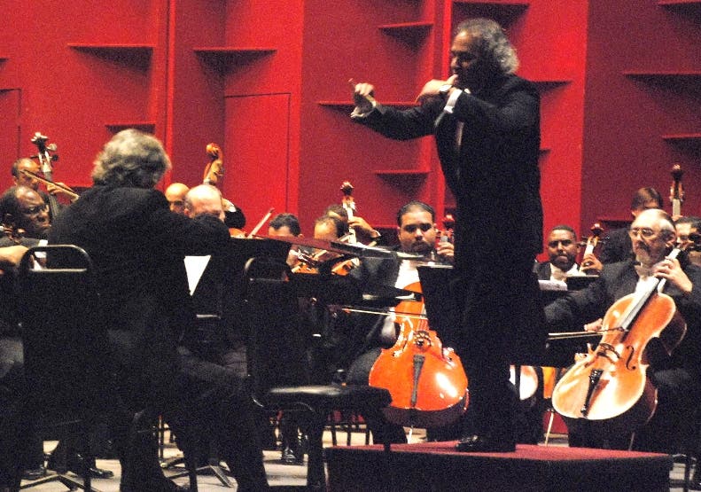 Maestro José Antonio Molina dirigirá el Festival Musical SD