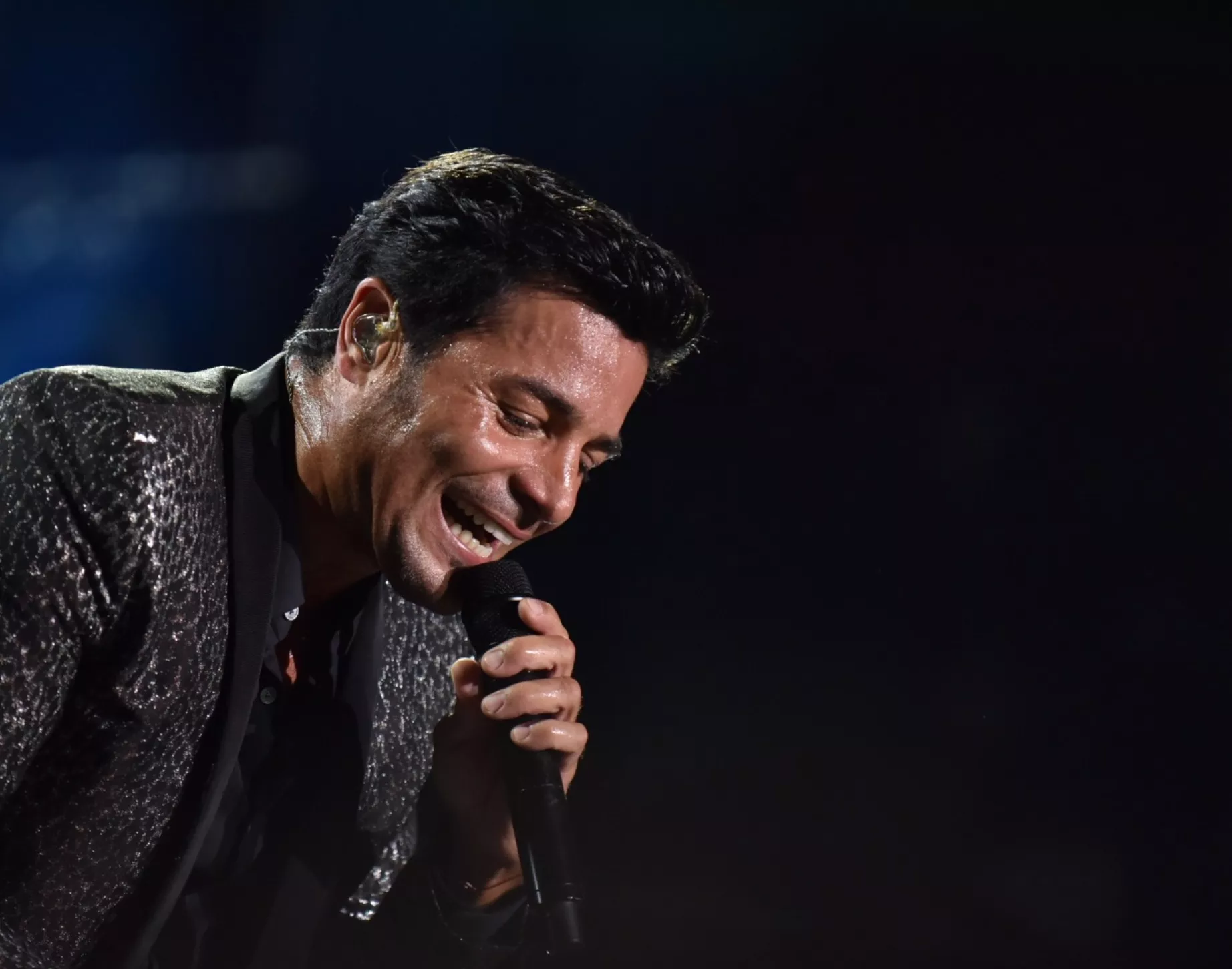 Chayanne desata locura en cierre de su gira mundial