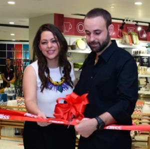 Tienda Aliss llega a Acrópolis Center