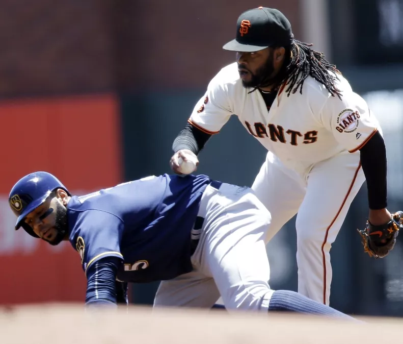 Dominicano Johnny Cueto recibe lluvia  de elogios en los Gigantes