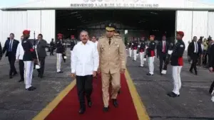 Danilo Medina viaja a Honduras por reunión del SICA