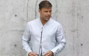 Ricky Martin en primera fila para show de Armani en Milán