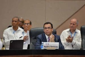 Canciller Navarro reitera compromiso de RD con defensa sostenible del Mar Caribe