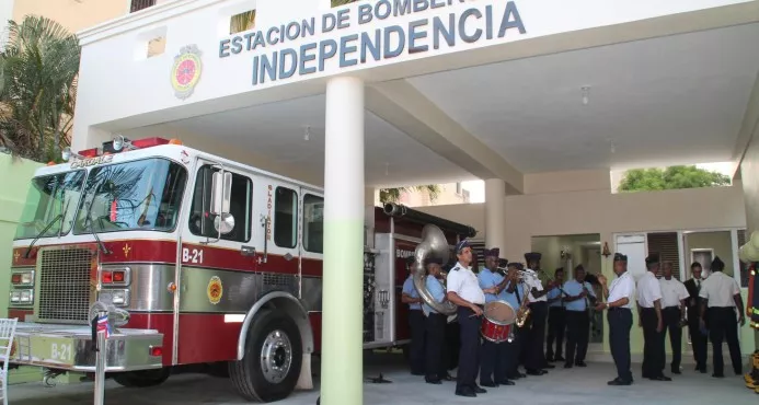 Alcaldía del DN acercó los bomberos a la población